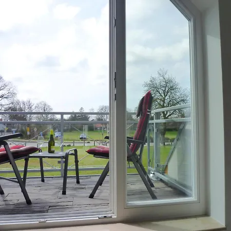 Lägenhet Hafenstrasse 15 Wolkenglanz In Prerow